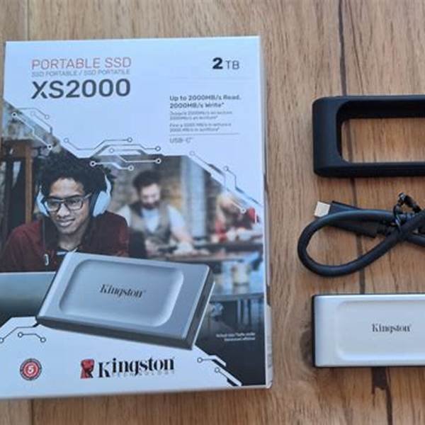 SSD Externo 2TB Kingston XS2000